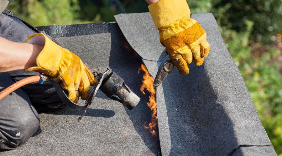 Expert Emergency Roof Repairs services in Chestnutridge, MO